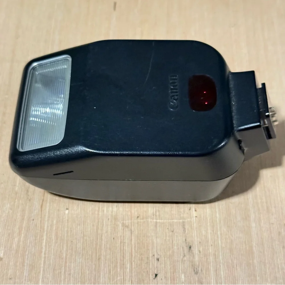 Canon Speedlite 200E Shoe Mount Flash Powers On UNTESTED Read Info Below!